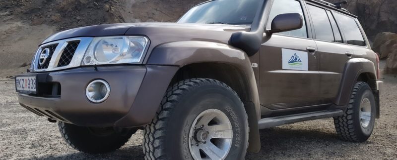 Super Jeep Nissan Patrol 4x4 highland car